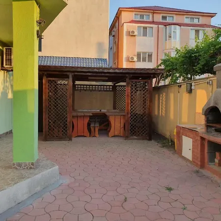 ゲストハウス Vila Gugi